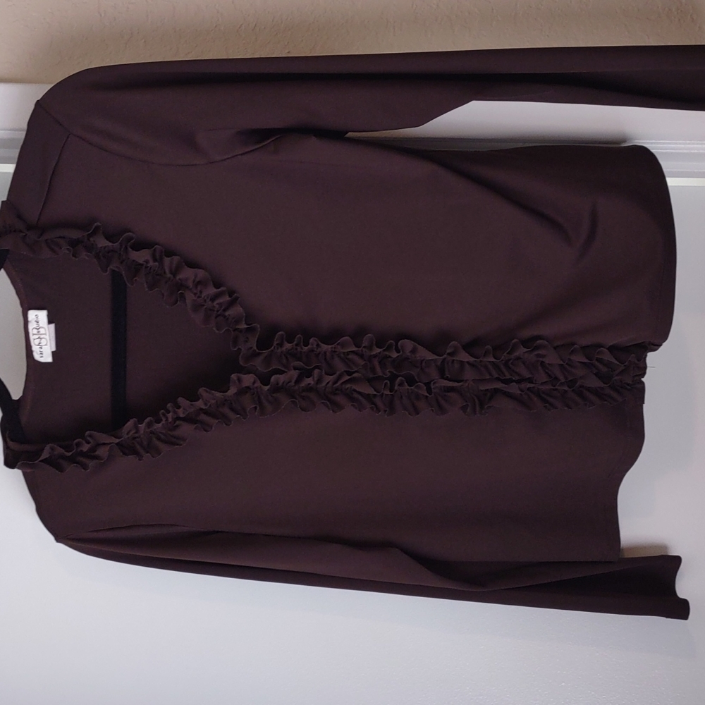 Sarah B studio long sleeve v neck ruffled large brown blouse